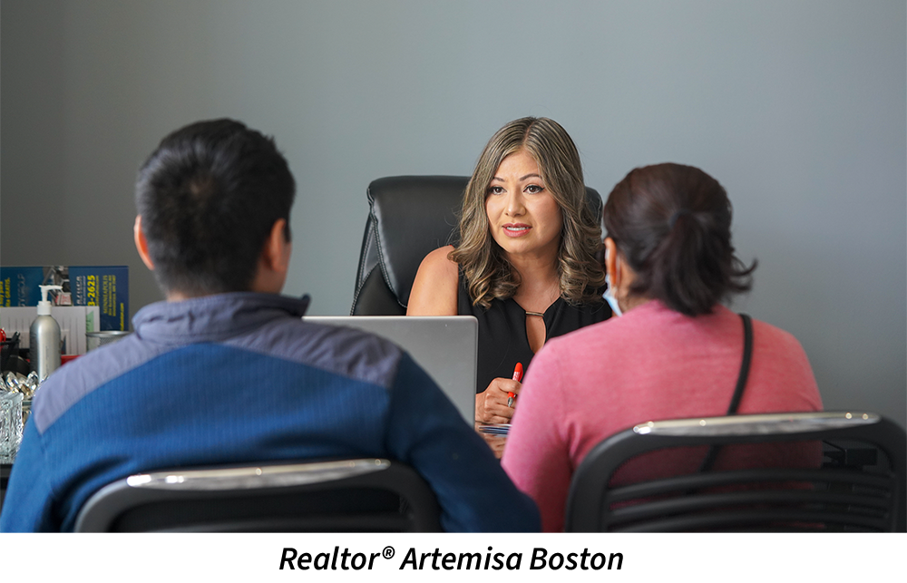 photo of Artemisa Boston with clients